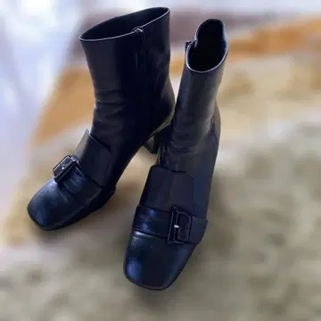 블랙 Odette e Odile 백지퍼 부츠 중힐