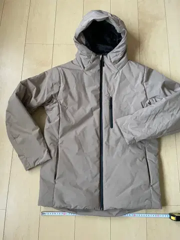 베이지 후드 부착 다운 자켓 MENS M 사이즈 새상품급