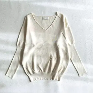 [ 새상품급 ] GALLARDA GALANTE V넥 돌먼 니트 면실크