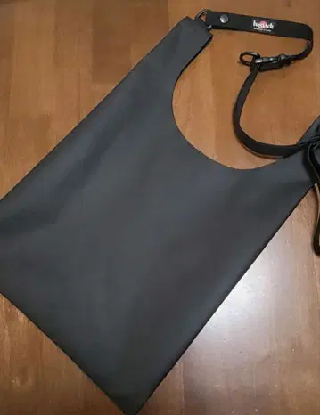 [ bagjack ] 숄더 마켓 백 하이글로시