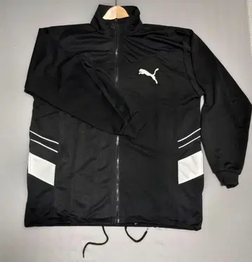 새상품급 PUMA L 셋업 저지