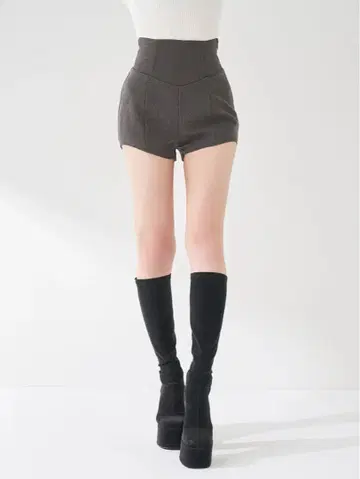 Darich 미 실루엣 숏팬츠 그레이 Free