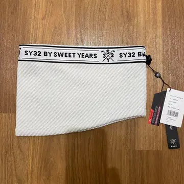 [ SY32 SWEET YEARS ] 넥워머 화이트