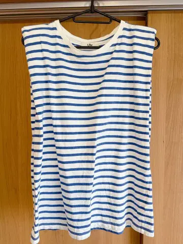 Uhr 파워 숄더 스트라이프 슬리브리스 상의 우아