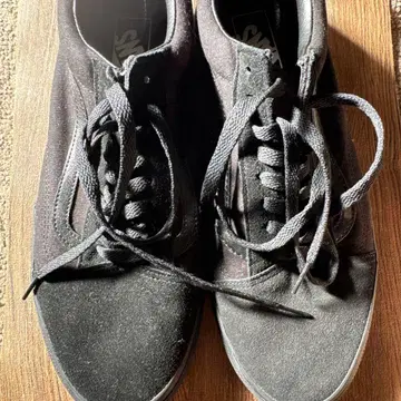 Vans 블랙 스니커즈