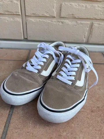 Vans 베이지 스니커즈