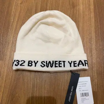 [ SY32 SWEET YEARS ] 니트캡 화이트