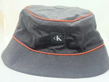 Calvin Klein 버킷햇 리버서블
