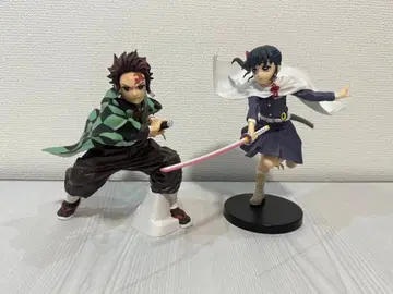 귀멸의 칼날 탄지로와 카나오 피규어 세트