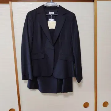 Aylesbury 스커트 수트 사이즈 11