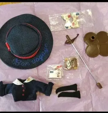 브라이스의 의류 및 잡화, 플로트 어 웨이 드림의 의상 일부