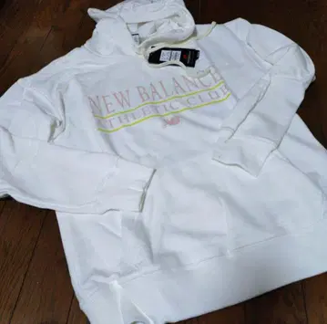 새상품 NEWbalance 뉴발란스 트레이닝복 후드 부착 맨투맨