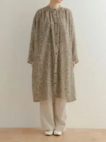 코튼 보일 페이즐리 프린트 원피스 그레이 베이지 꽃무늬 긴팔 셔츠