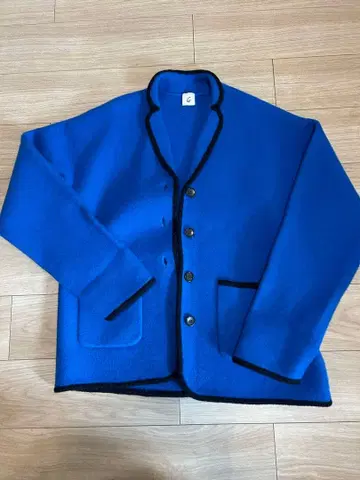 roku 6 니트 자켓