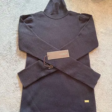 [ FOXEY ] 터틀넥 스웨터 사이즈 40 컬러 592