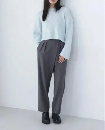 미사용 새상품 랩 테이퍼드 팬츠 NATURAL BEAUTY BASIC