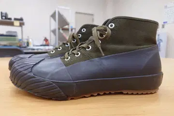 1회 착용 MOONSTAR 올웨더 방수 하이컷 스니커즈 25cm