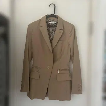 M.deux 베이지 테일러드 자켓