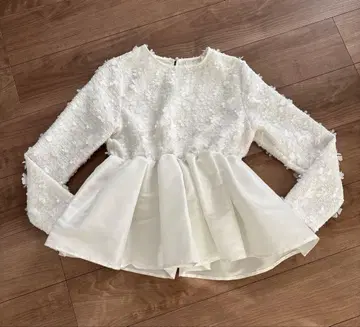 MERAKI manaodays님 콜라보 플라워 트위드 페플럼 상의