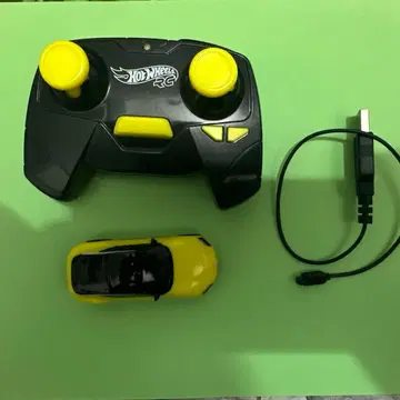 핫휠 Hot Wheels RC Nissan Z 1:64 스케일