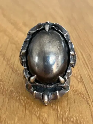 단종품 스트레인지 프리크 디자인스 맨티코어 반지