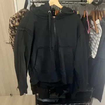 a20 컷오프 후드 맨투맨