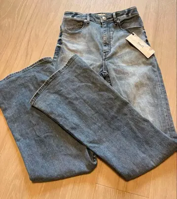 YANUK 부츠컷 데님 사이즈 24 FLB