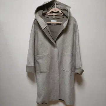 카프리슈 레마쥬 후드 부착 롱 코트