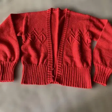 레트로 귀여운 레드 뜨개질 가디건