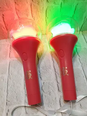 오오구로 마키 응원봉 빨간색