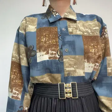 파랑 브라운 블루 계열 픽처 꽃무늬 빈티지 레트로 패턴 셔츠