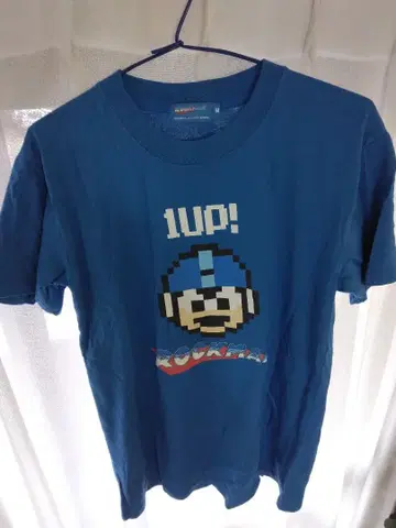 록맨 T셔츠 파랑 M사이즈 시마무라