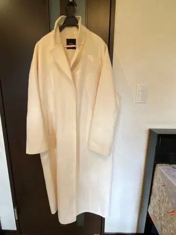 N.O.R.C 아이보리 롱 코트