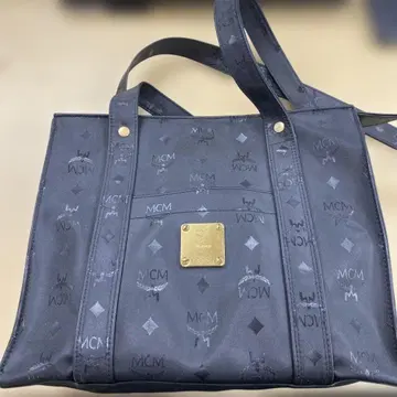 MCM 블랙 핸드백