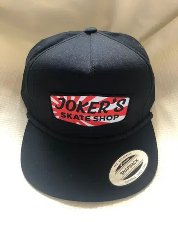JOKERS SKATE SHOP 로고 캡 BLK