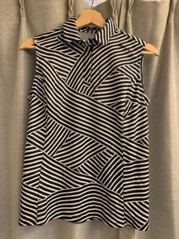 TaylorMade 스트라이프 슬리브리스 셔츠 M