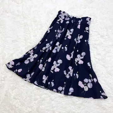 MAJESTIC LEGON 네이비 꽃무늬 플레어 스커트 M 허리밴딩