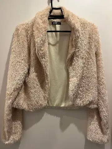 여성용 복슬복슬 볼레로 따뜻한 안쪽 올풀림 있음