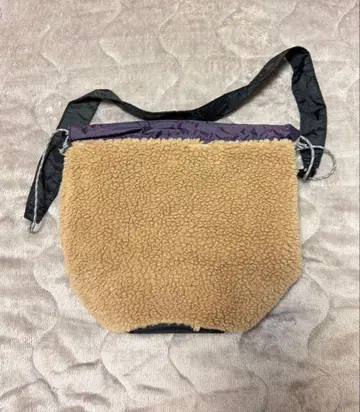 시카쿠 유리 Marmot 보아 사코슈