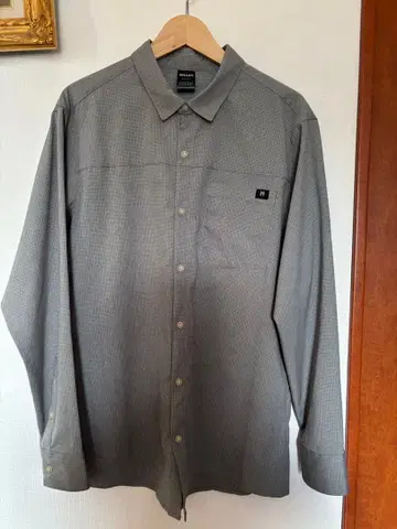 [ 미사용 새상품 ] MILLET 긴팔 셔츠 그레이 L