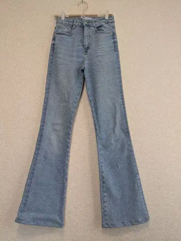 ZARA 플레어 데님 라이트 블루
