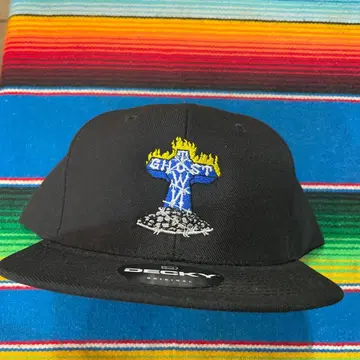 GHOST 십자가 자수 블랙 캡 고스트 타운