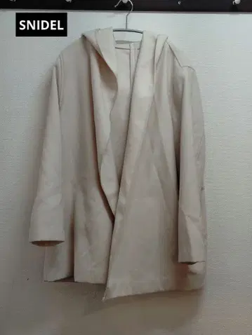 SNIDEL 베이지 후드 부착 가운 코트[FF]