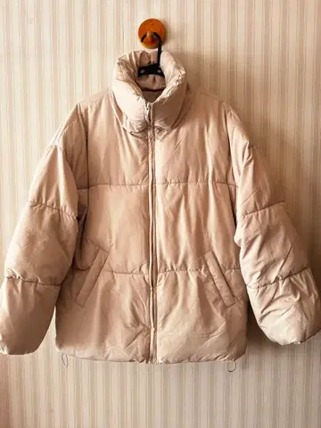 DISCOAT [WEB 한정판] 스탠드 카라 다운 코트