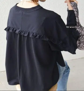 롱 리브 쓰리 프릴 티셔츠