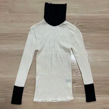 새상품급 ATELIER SIX 아틀리에식스 터틀넥 스웨터