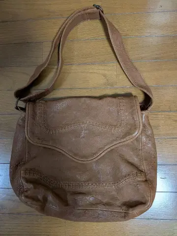 [ ENIGMA ] 브라운 가죽 숄더백