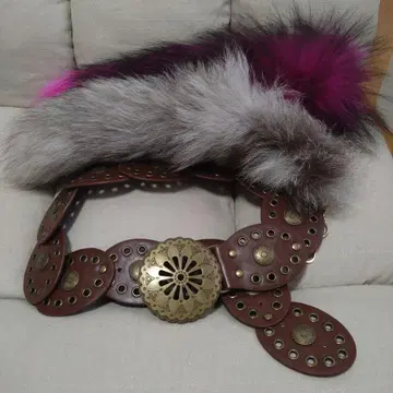 유니크 디자인 퍼 포함 가죽 벨트