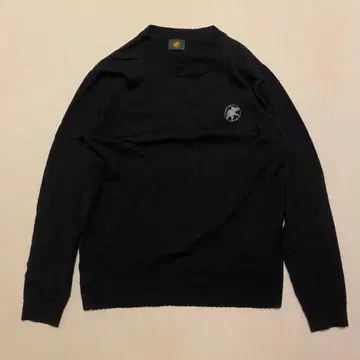 HUNTING WORLD 울 블랙 니트 스웨터 원포인트 로고