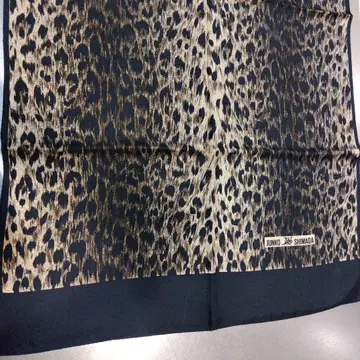 JUNKO SHIMADA 레오파드 무늬 스카프